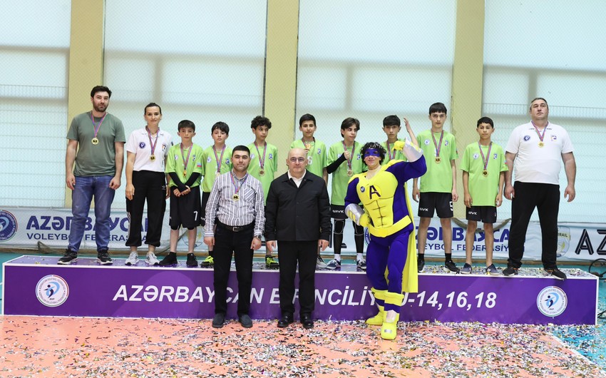 14 yaşadək voleybolçulardan ibarət Azərbaycan çempionatı başa çatdı